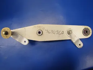 Cessna 182 188 Elevator Bellcrank Assy P/N 0760675-4AGW w/ Link NOS (0417-152)